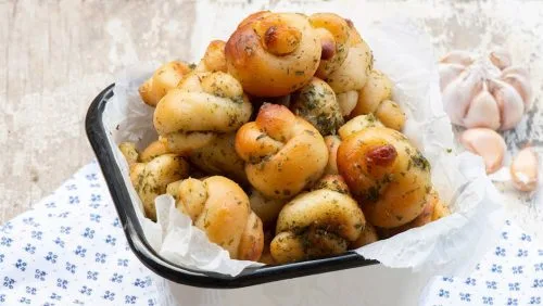 American Garlic Knots appetizer