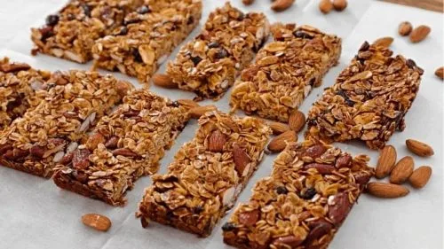 Granola cake
