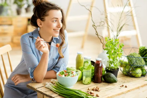 How to eat to live healthy