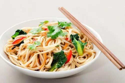 Chinese longevity noodles – meaningful New Year’s greetings